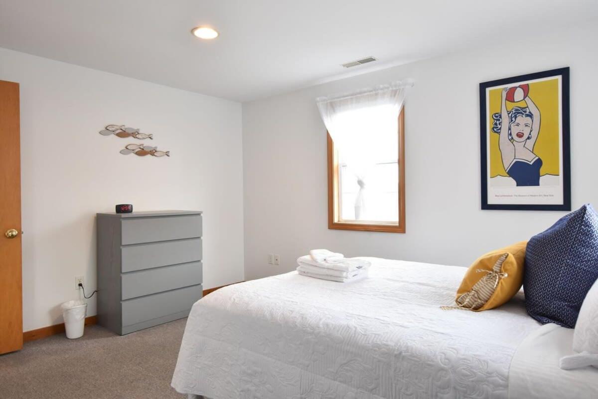 12216 - Beautiful Views Of Cape Cod Bay Access To Private Beach Easy Access To P-Town Truro Exterior foto