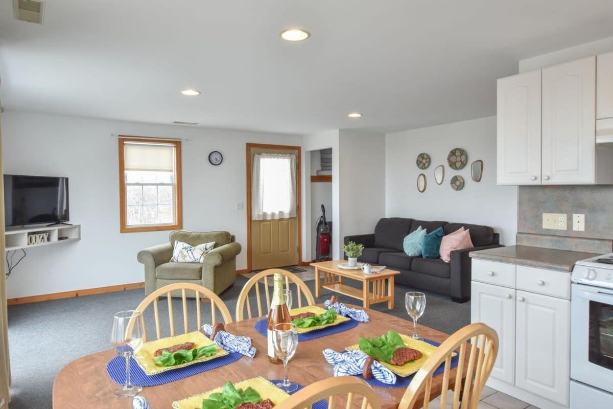 12216 - Beautiful Views Of Cape Cod Bay Access To Private Beach Easy Access To P-Town Truro Exterior foto