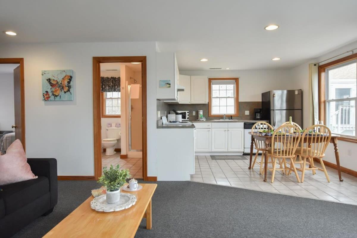 12216 - Beautiful Views Of Cape Cod Bay Access To Private Beach Easy Access To P-Town Truro Exterior foto